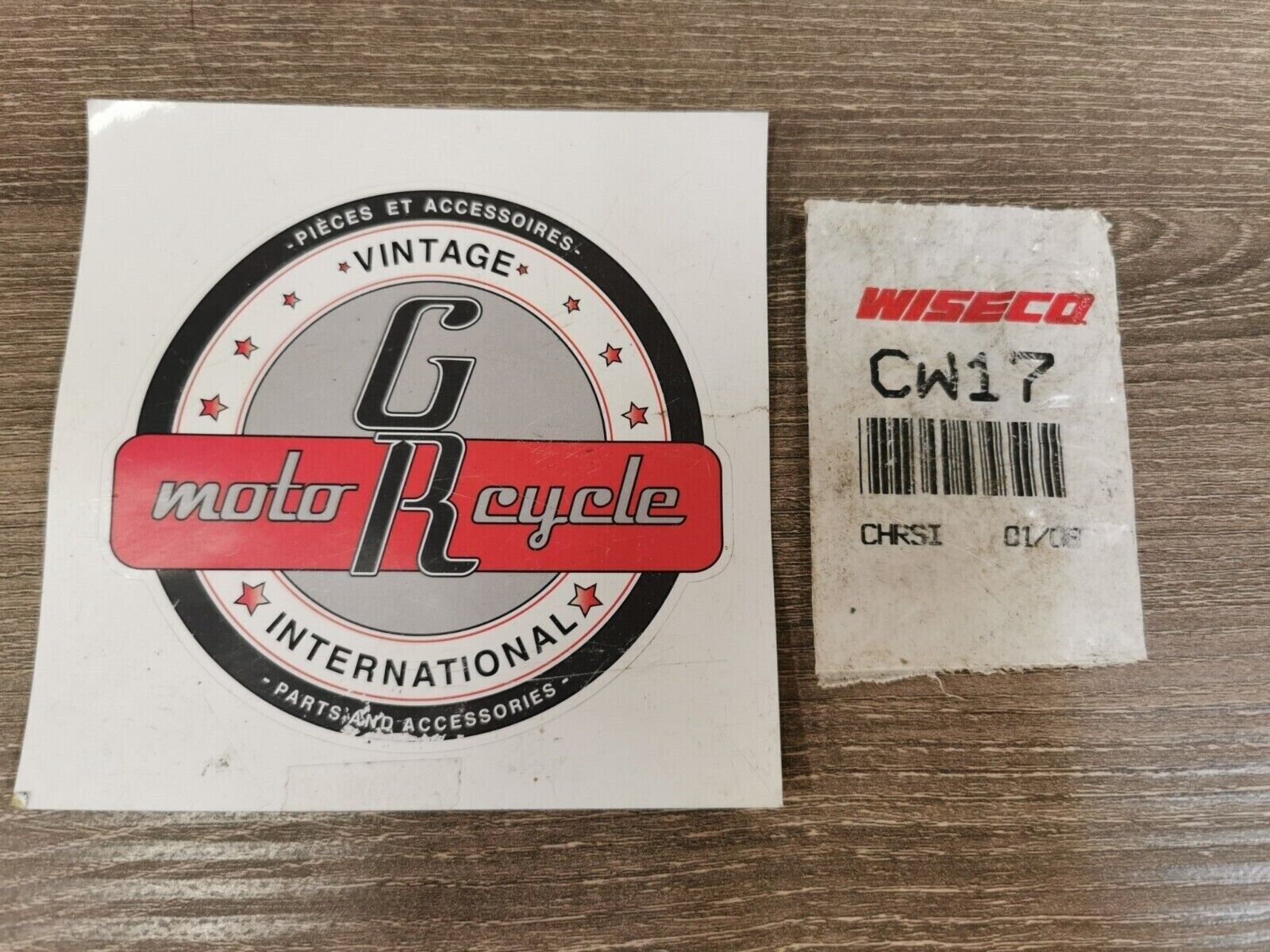 NOS WISECO XR250L XR250R TRX250X KLX300R LT-F300F YFM250 CIRCLIPS 17MMCW17 J27
